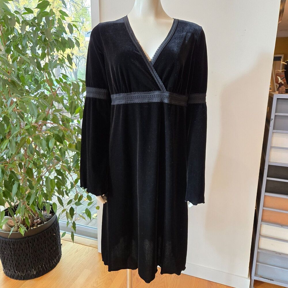 Vtg Max Studio Black Stretch Velvet Babydoll Whimsigoth Dress Size L Bell Sleeve